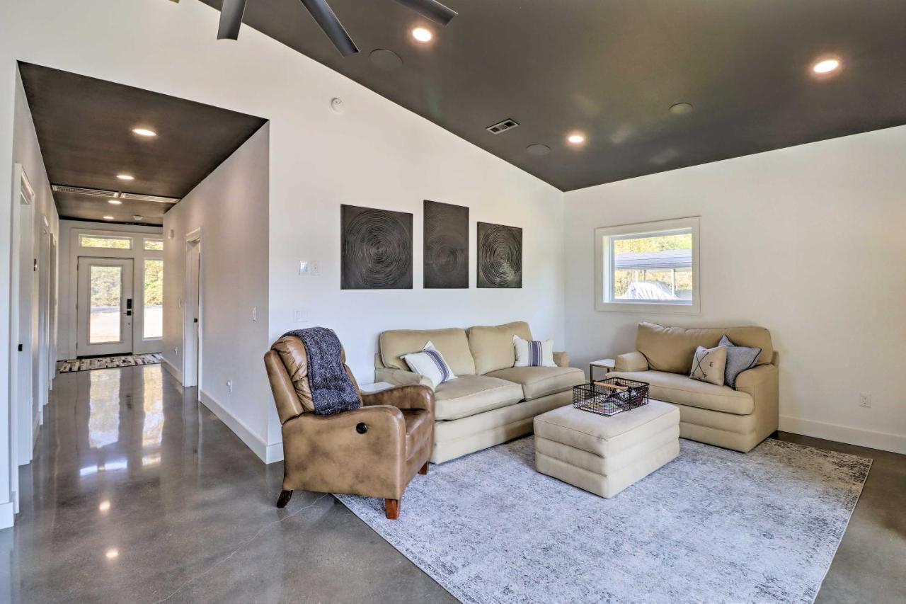 Modern Norfork House With Patio On White River! Eksteriør bilde
