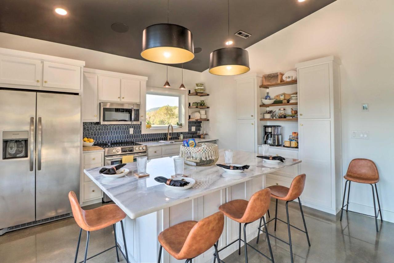 Modern Norfork House With Patio On White River! Eksteriør bilde